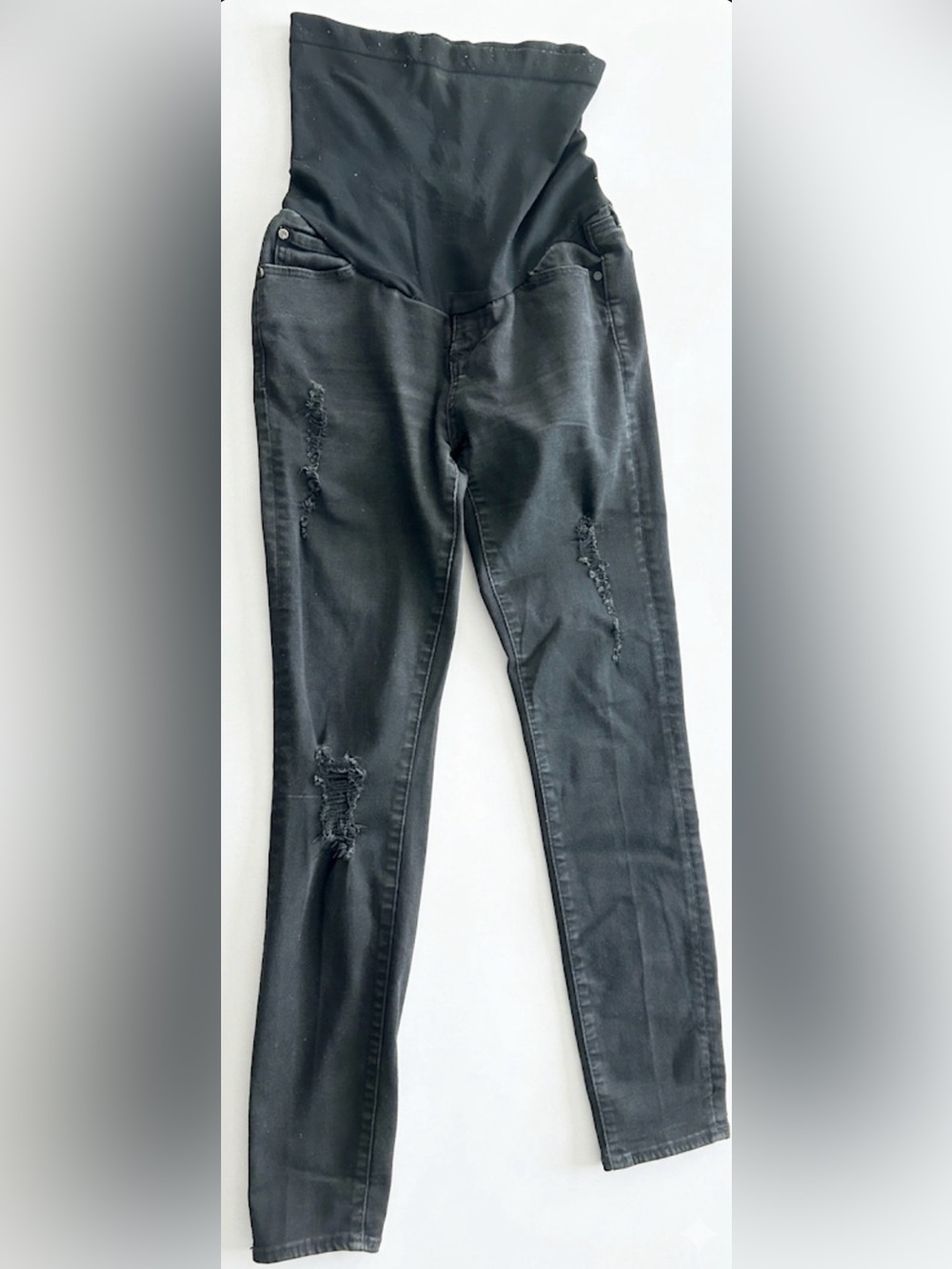 Pea in the Pod women Maternity Jeans Black Skinny Distressed Stretch. Size 29.